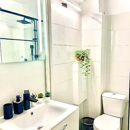 View Apartament Bucureşti